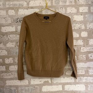 Quince 100% Mongolian Cashmere Crewneck Sweater in Teak